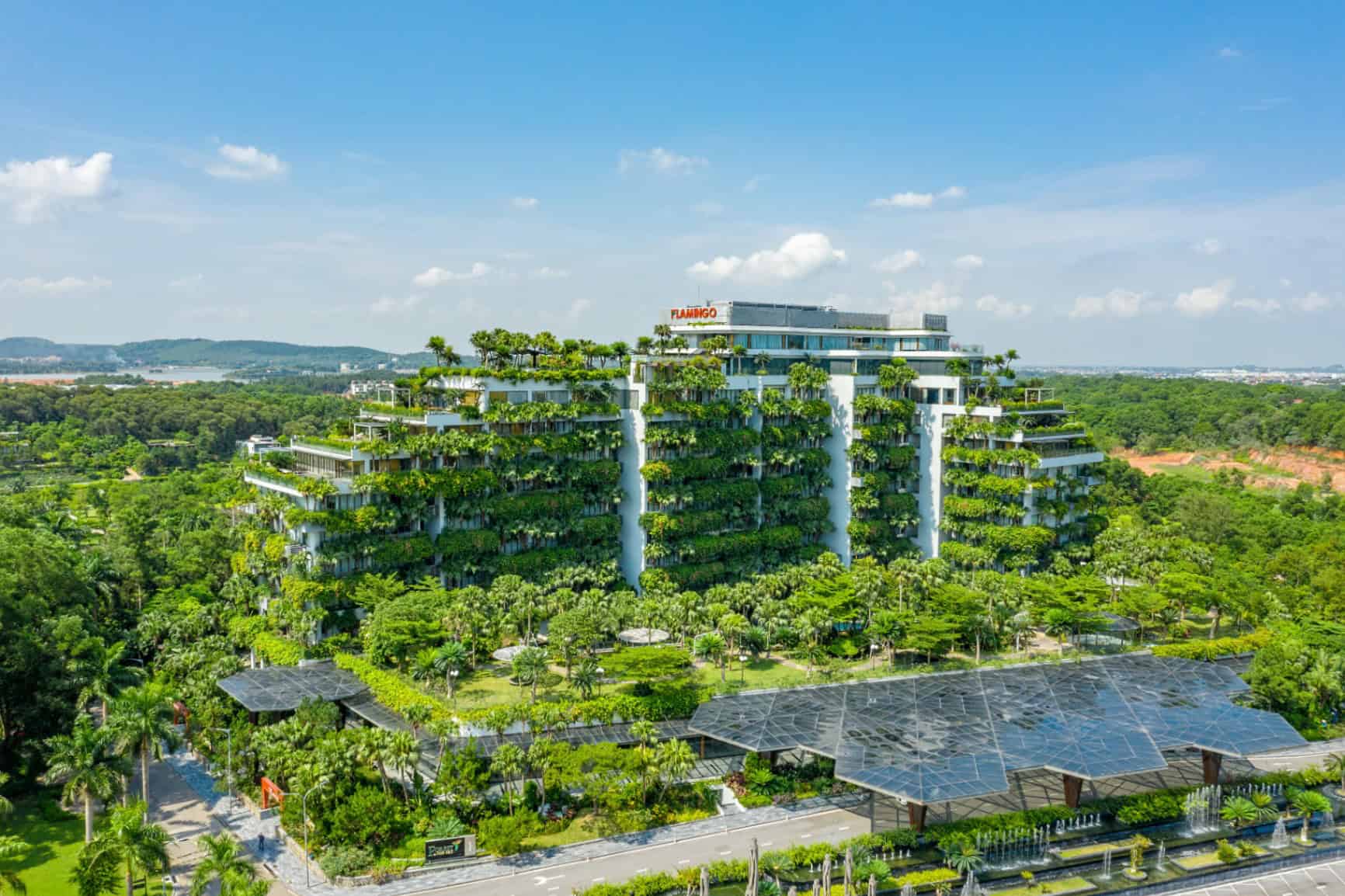 Về Flamingo