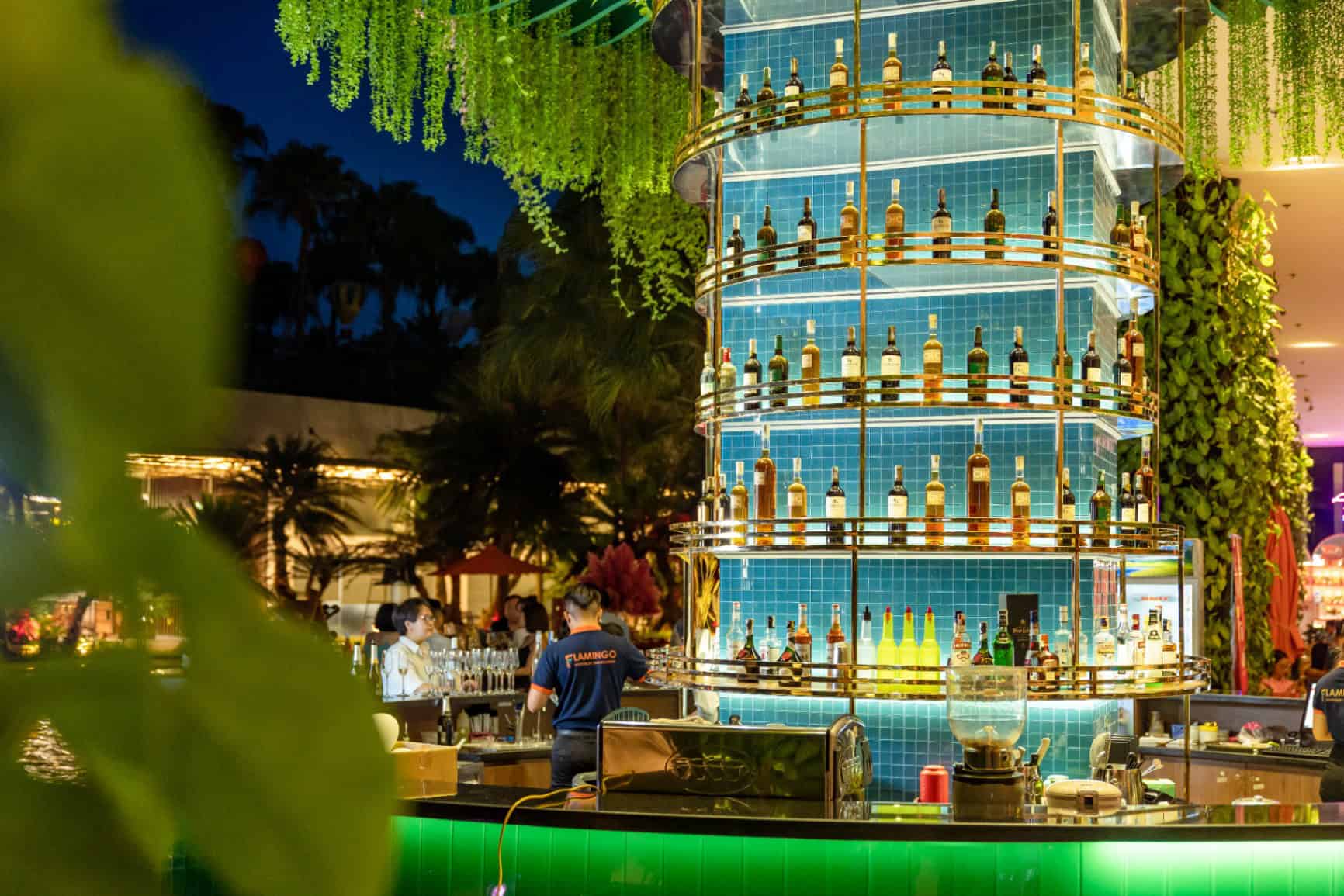 Palm Pool Bar