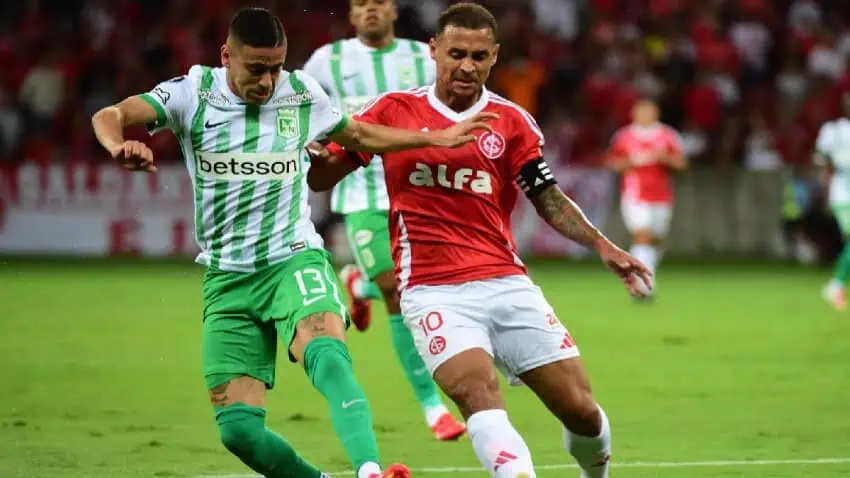 Atletico Nacional Medellin vs Internacional RS Highlights