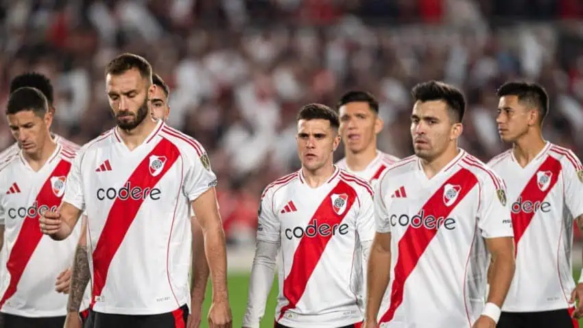 River Plate (PAR) vs Deportivo Carapegua Highlights
