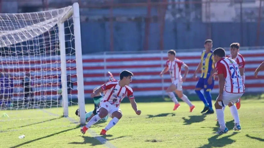 Deportivo Capiata vs Deportivo Carapegua Highlights
