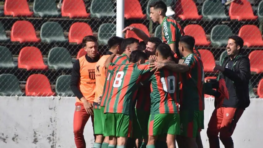 Agropecuario de Carlos Casares vs Almirante Brown Highlights