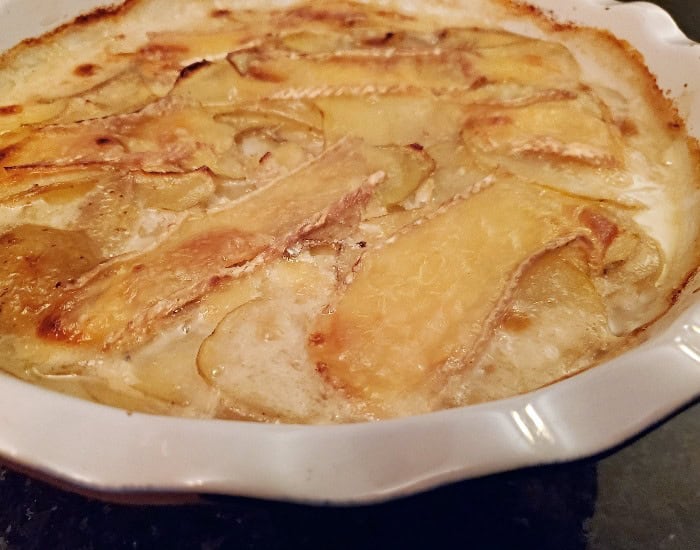 Smoked brie potatoes au gratin baked