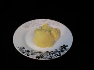 avocado ice cream recipe plated