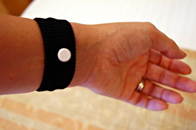Wearing Sea Bands correctly