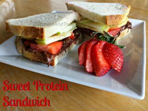 Sweet protein sandwich - fun and easy to make yet healthy enough to have for lunch #sandwich #nutella #kidfriendly #easyrecipes
