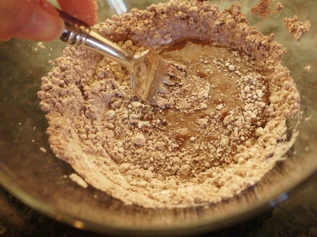 USe fork to stir glaze