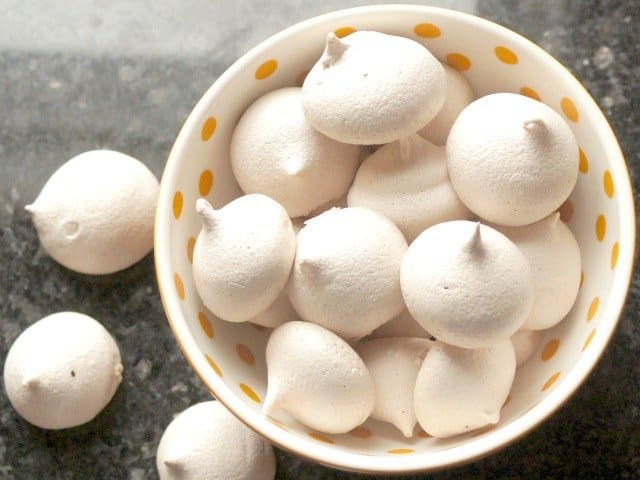 Mocha meringues overhead