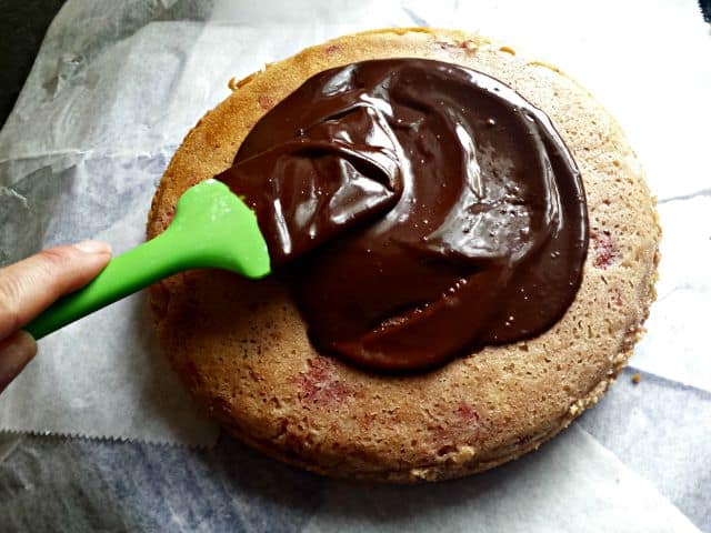 Add first layer of ganache