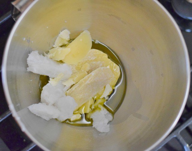 Ingredients for DIY soothing lotion