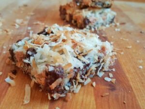 Delicious magic cookie bar