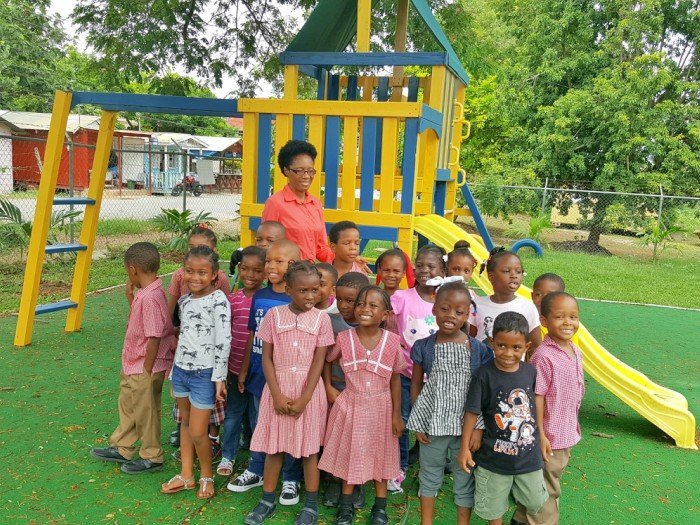 Volunteering at Beaches resorts with the reading roadtrip