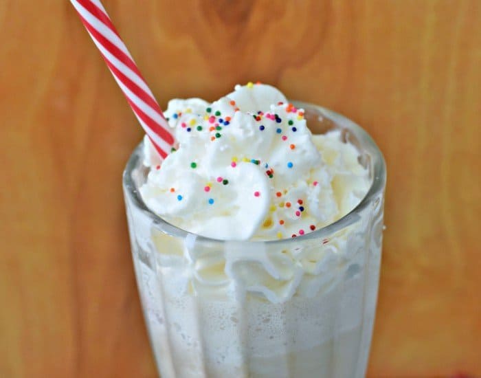 Cake batter frappe recipe for summer frozen coffee inspiration