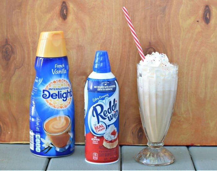 Simple recipe for a cake batter frappe
