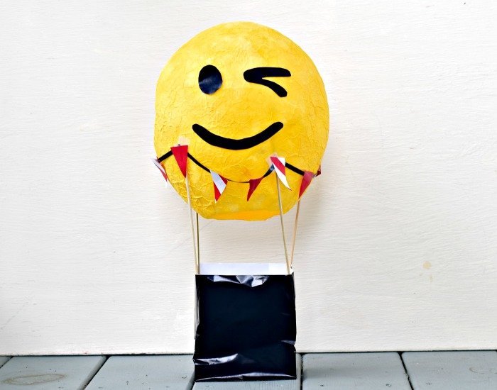 How to make a paper mache hot air balloon centerpiece with emoji face