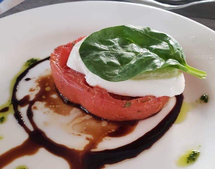 Schooners caprese salad