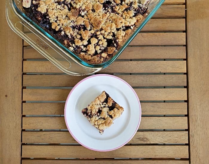 Crumb bar on a plate