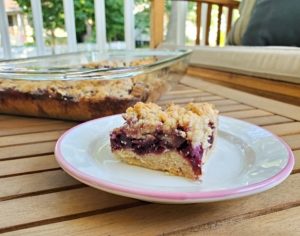 Cherry crumb bars slice