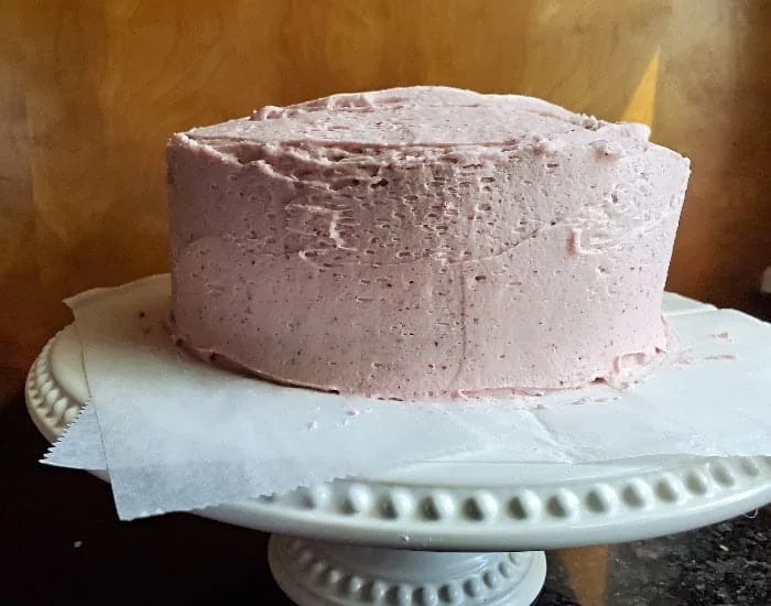 Use parchment when frosting