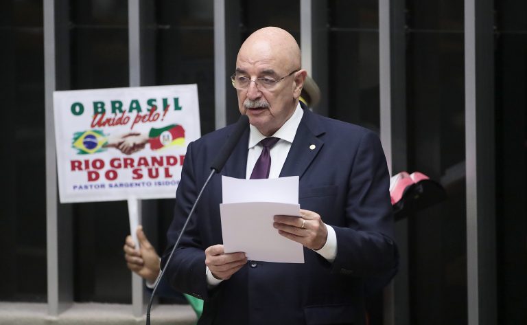 Discussão e votação de propostas. Dep. Osmar Terra(MDB - RS)