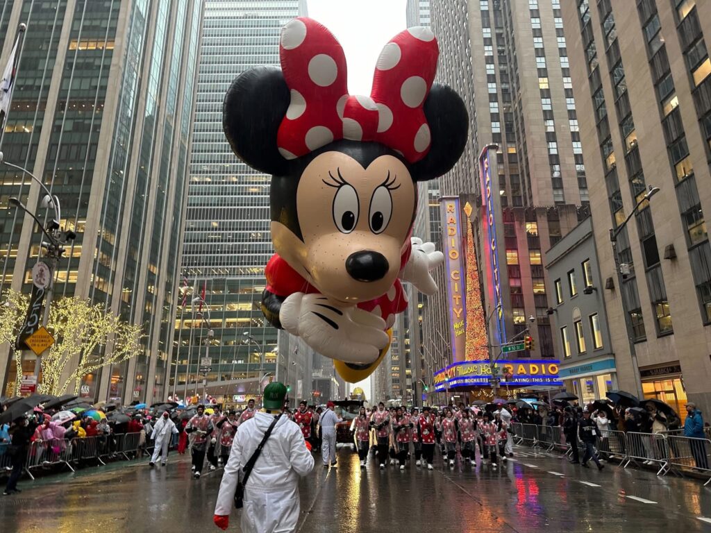 Minnie Mouse Balloon
