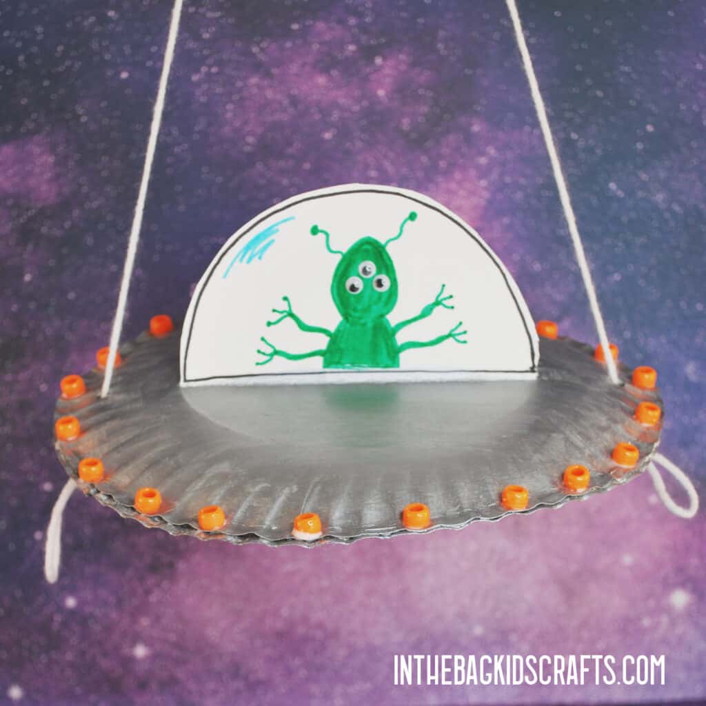 PAPER PLATE SPACESHIP CRAFT