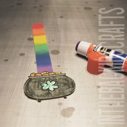 Saint Patrick's Day Craft for Kids Bookmarks step 3