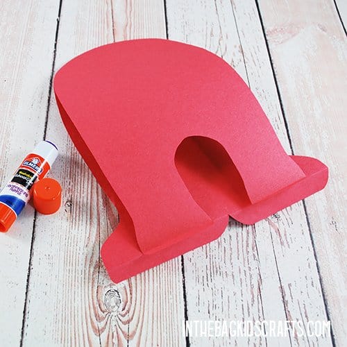 CLIFFORD THE BIG RED DOG CRAFT STEP 2