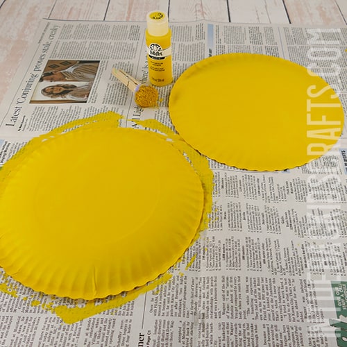 PAPER PLATE DUCK CRAFT STEP 1
