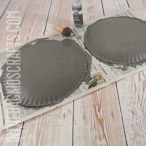 paper plate koala craft step 1