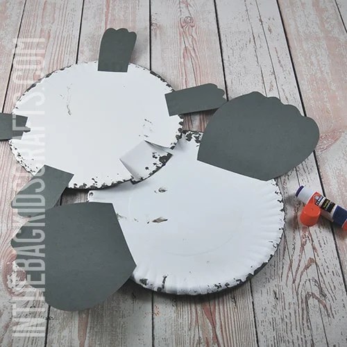 PAPER PLATE KOALA CRAFT STEP 4