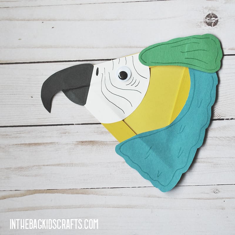 PET CRAFTS PARROT 
