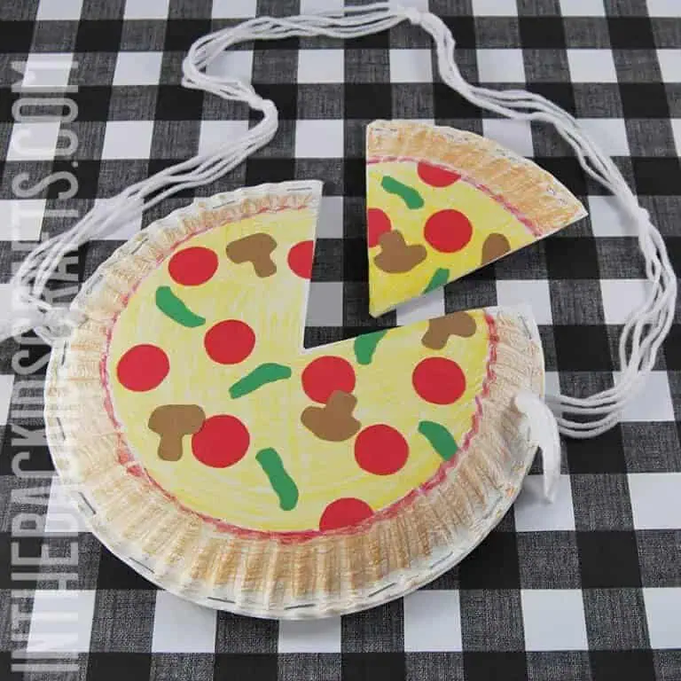 Pizza Craft for Kids made from paper plates
