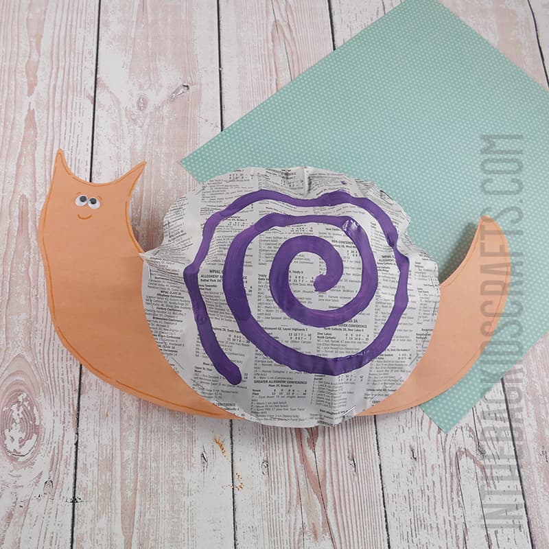SNAIL CRAFT FOR KIDS MADE WITH RECYCLED NEWSPAPER USING A FREE CRAFT TEMPLATE