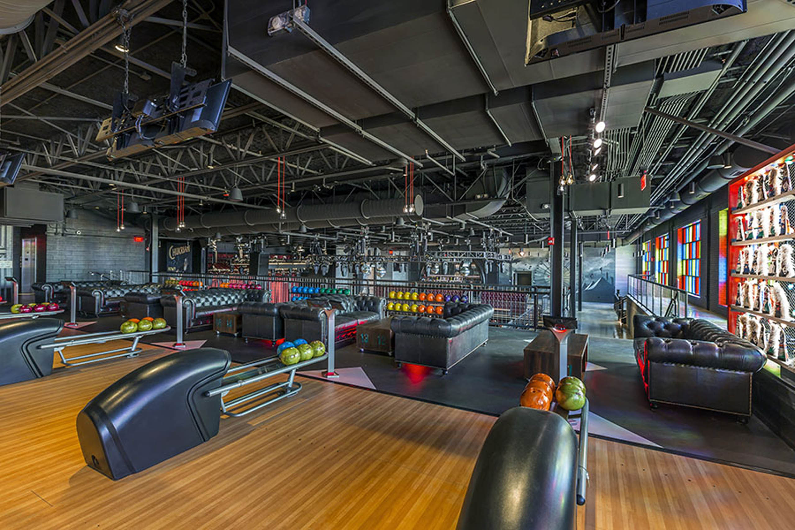 brooklyn-bowl-nashville-interior-7