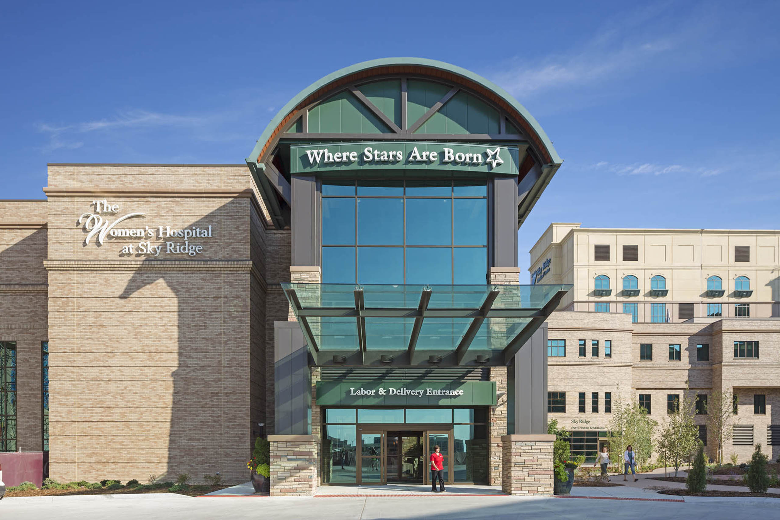 hca-sky-ridge-medical-center-exterior