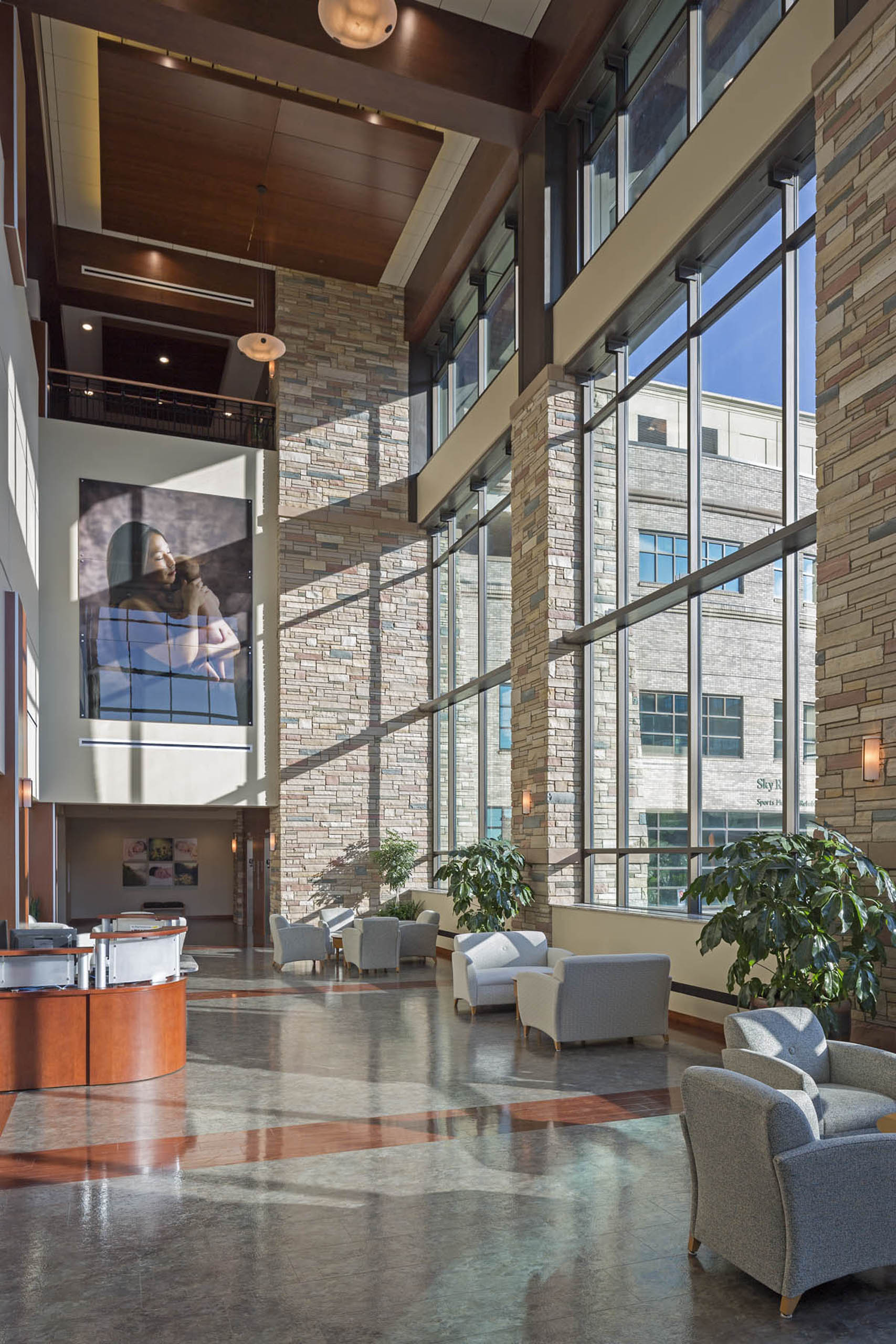 hca-sky-ridge-medical-center-interior1