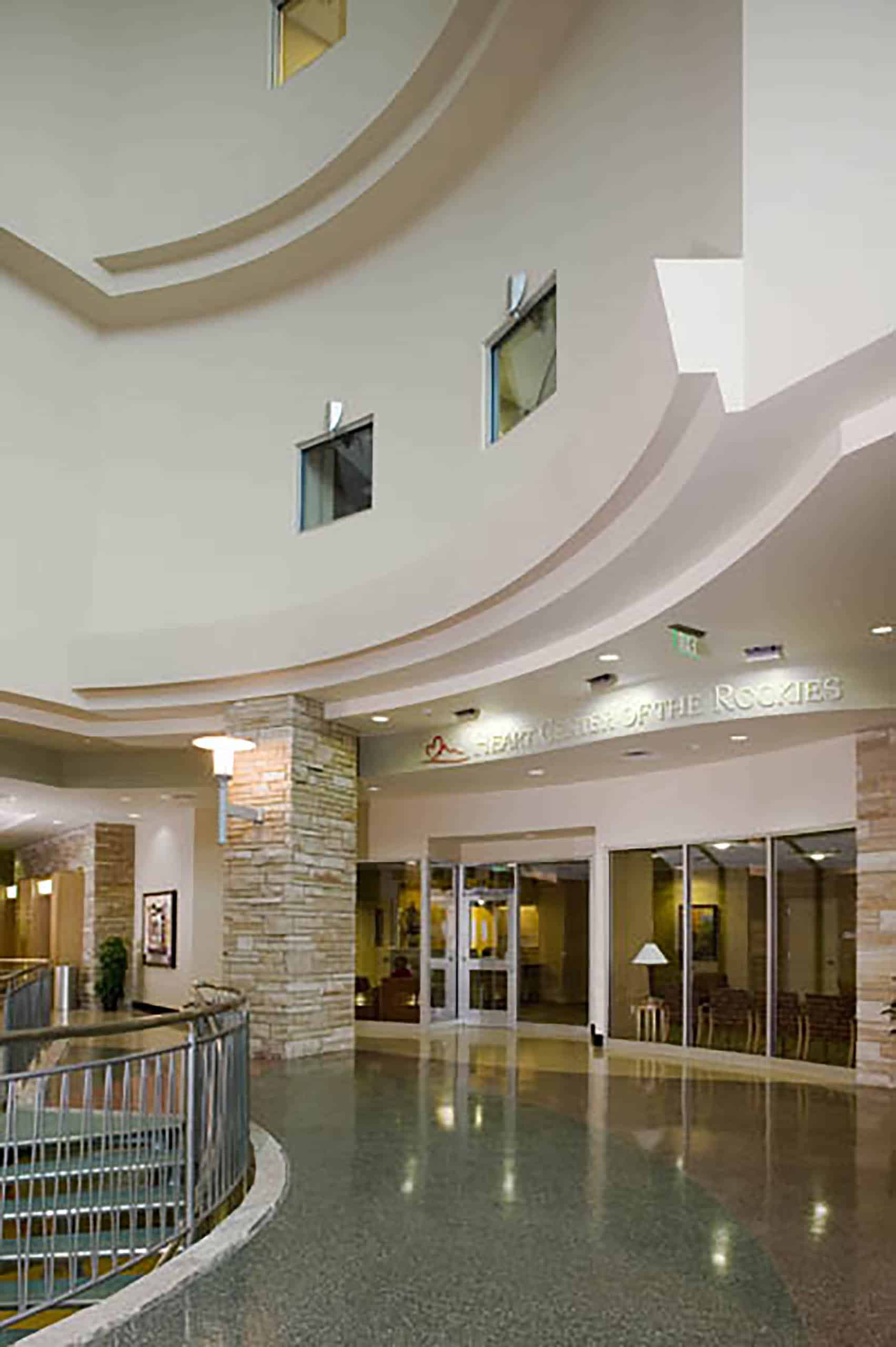 medical-center-of-the-rockies-hallway