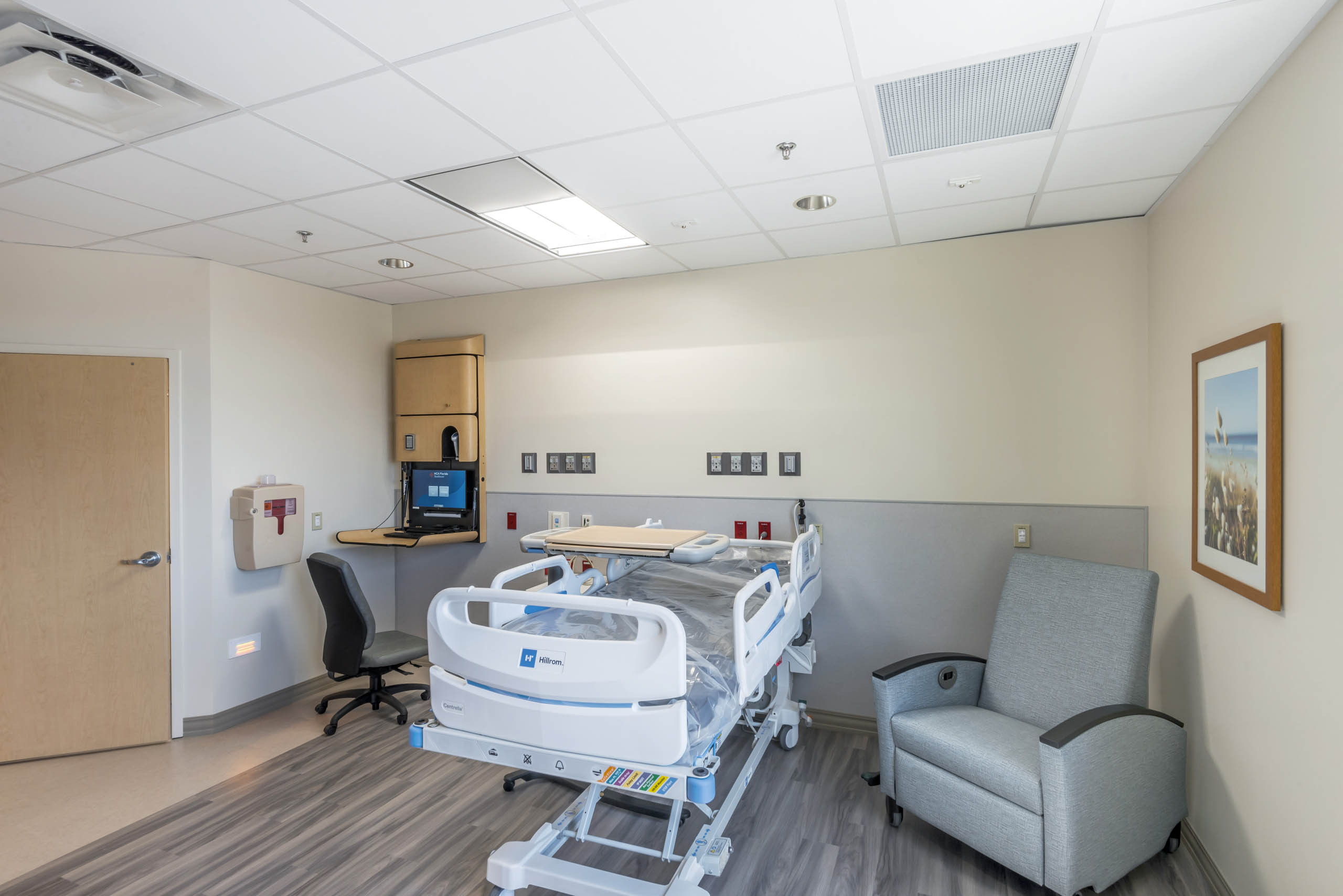 hca-gulf-coast-patient-room1