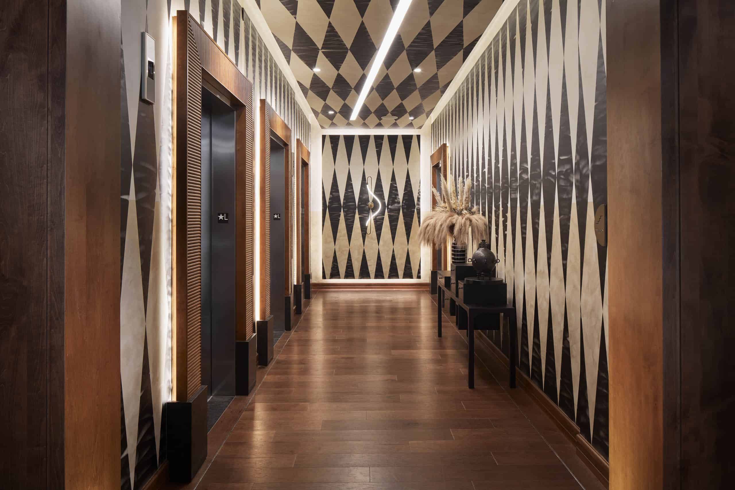 fraye-hotel-fallyn-apartments-elevators