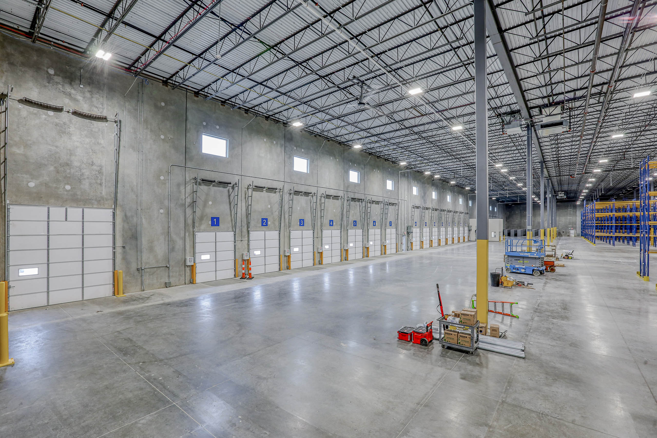hillyard-distribution-center-interior-2