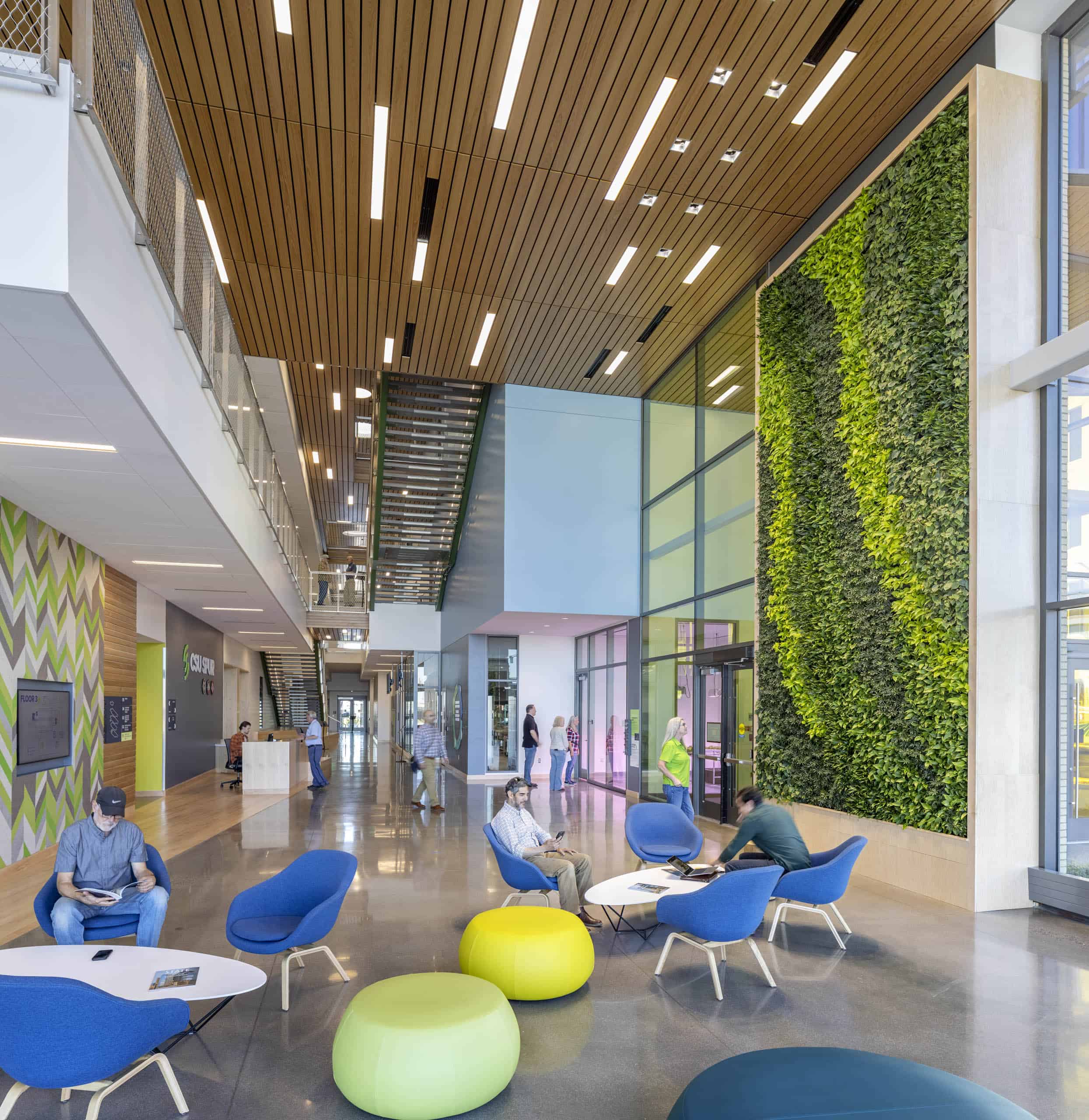 csu-spur-terra-lobby