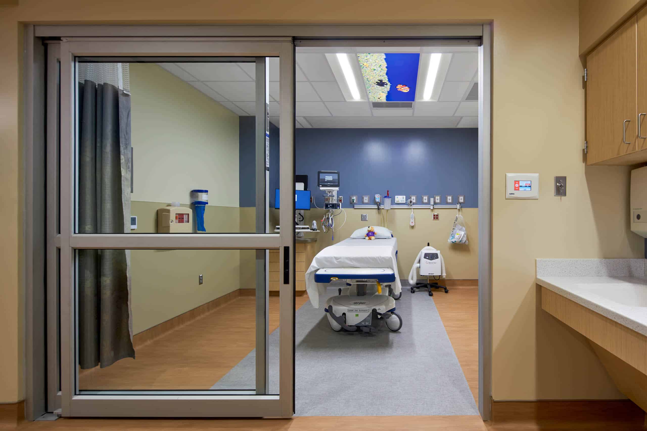 columbus-community-hospital-patient-room-2