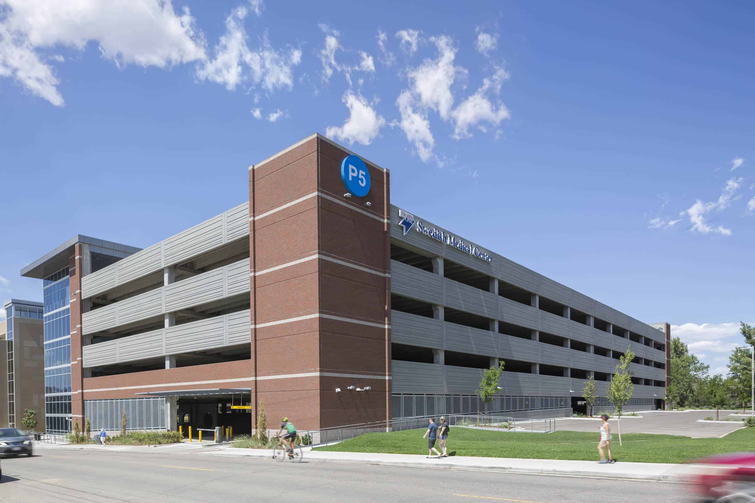 hca-swedish-medical-center-parking-garage-exterior-1