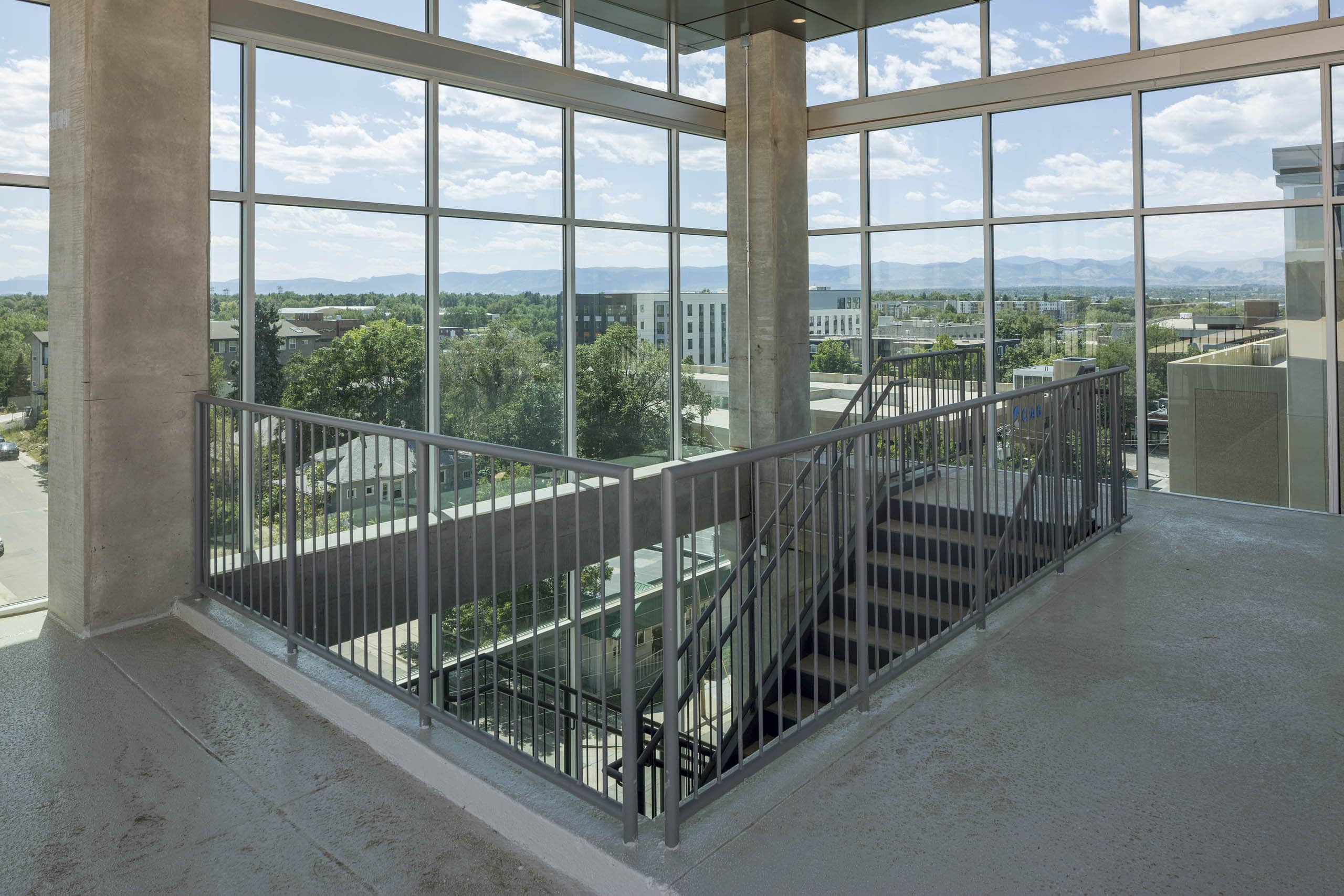hca-swedish-medical-center-parking-garage-stairwell