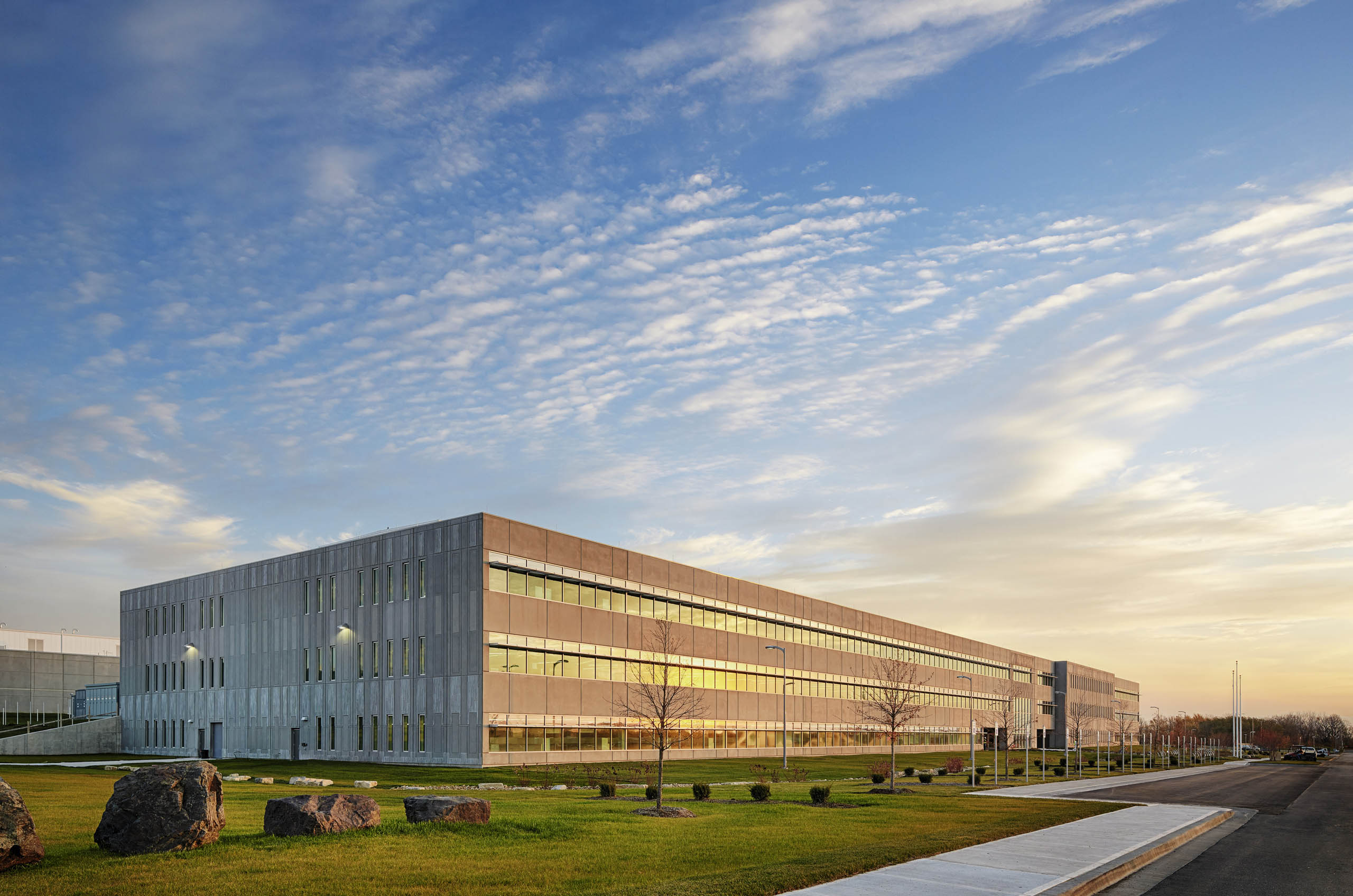 us-department-of-energy-nnsa-national-security-campus-exterior-front