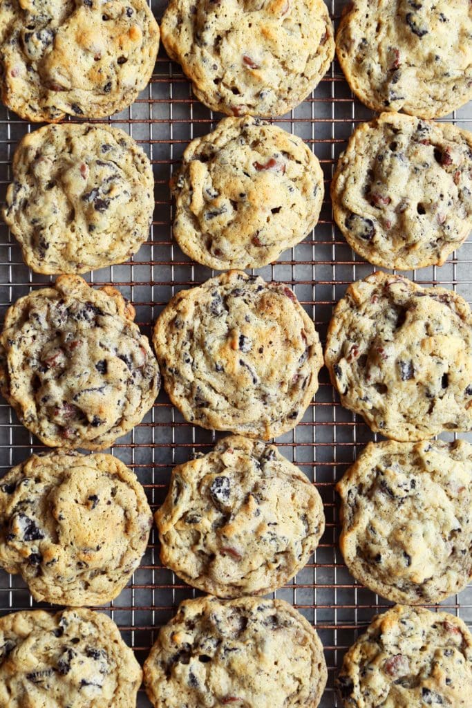 Cookies and Cream Cookies on a cooling rack.