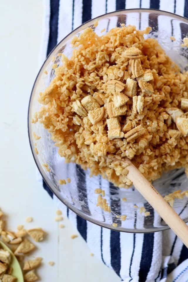 Lemon Vanilla Cookie Krispie Treats