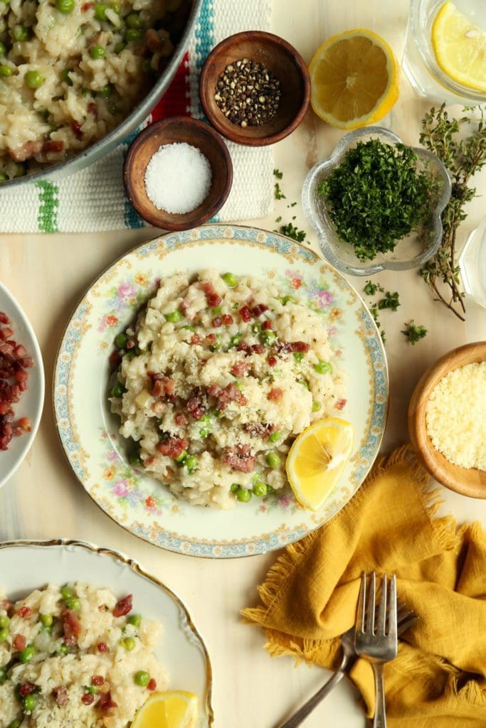 Bowl of easy risotto recipe in a small bowl.