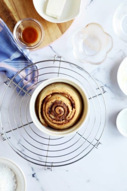 baked single serve cinnamon roll